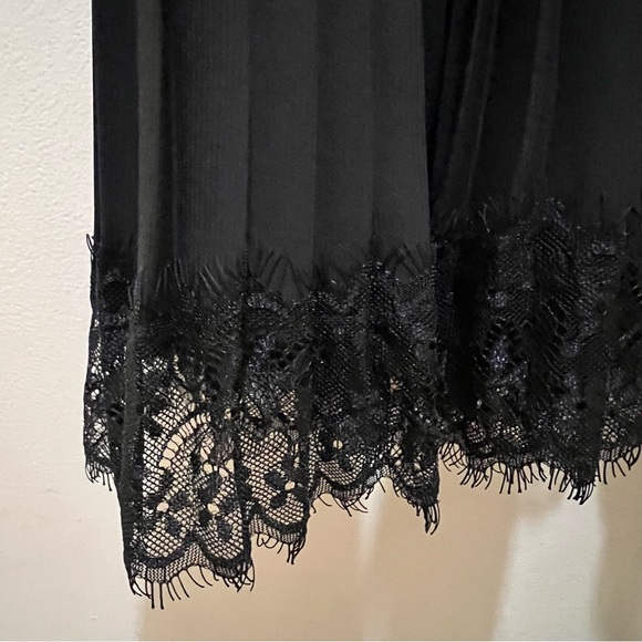 Zara party mini dress black lace bodice pleated skirt short sleeve small EUC - Picture 14 of 16